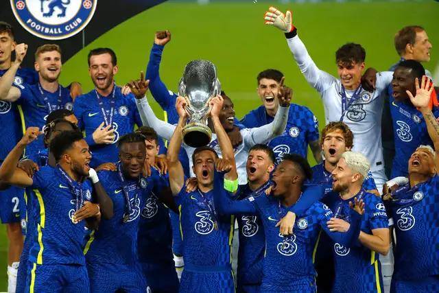 媒体人盛赞中国男篮变化明显 应该与乔帅续约